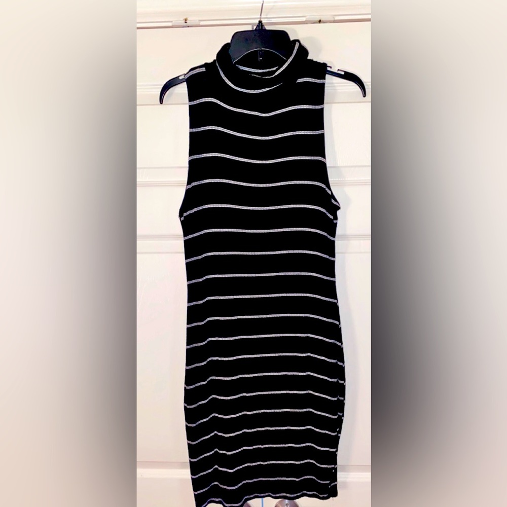 Black and White Striped Sleeveless Dress